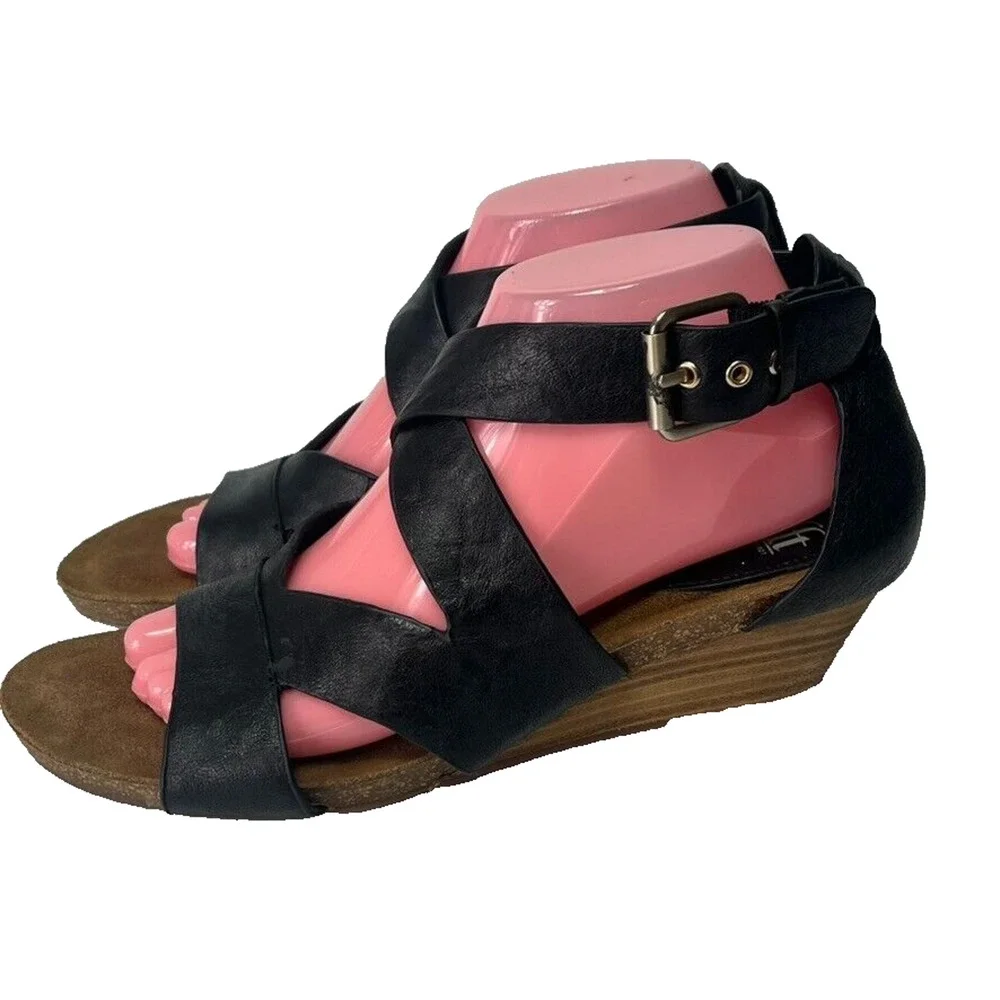 Sofft Sandals Womens 9M Black Leather Crukis Wedge Cushioned Open Toe Adjustable